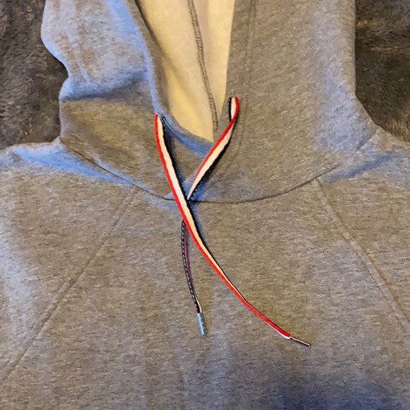 Mossimo Muscle tee sweater. - Picture 2 of 4